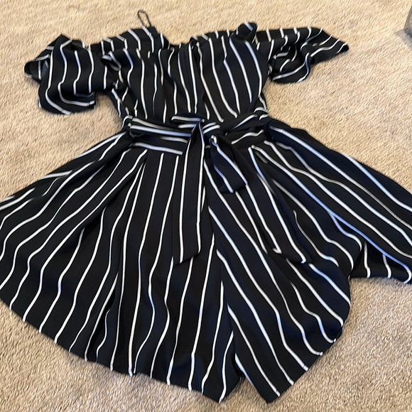 WHOIAM Black and White Romper - Picture 5 of 7